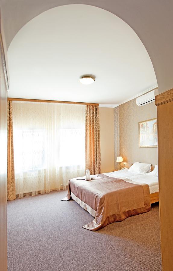 Wellotel Odessa Exterior foto
